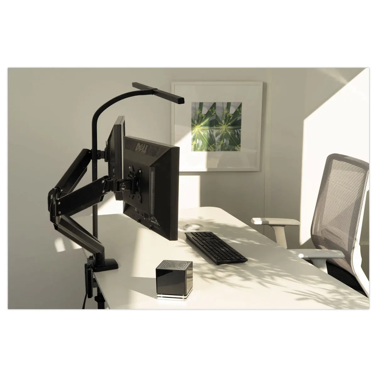 Lampe Led intégrée Unilux Strata noir photo du produit